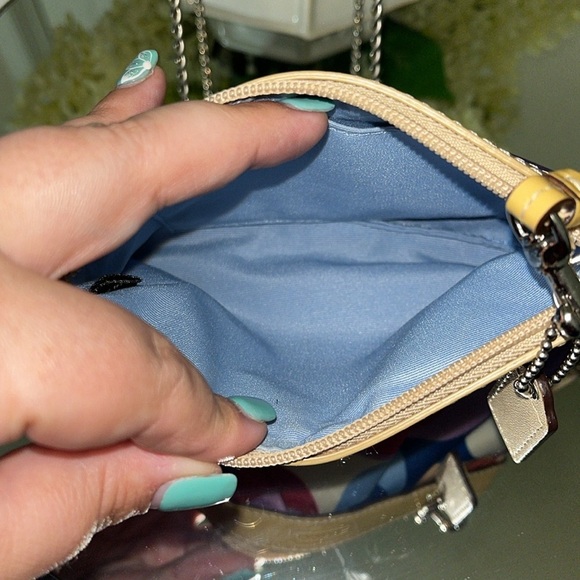 Coach Poppy Wristlet Purse, Vintage - Picture 9 of 13